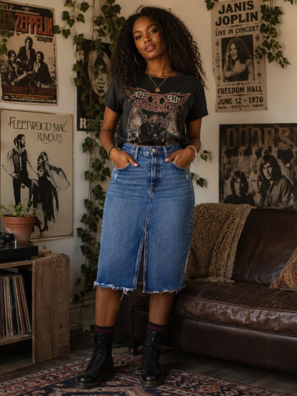 Universal Thread Distressed Midi Denim Skirt